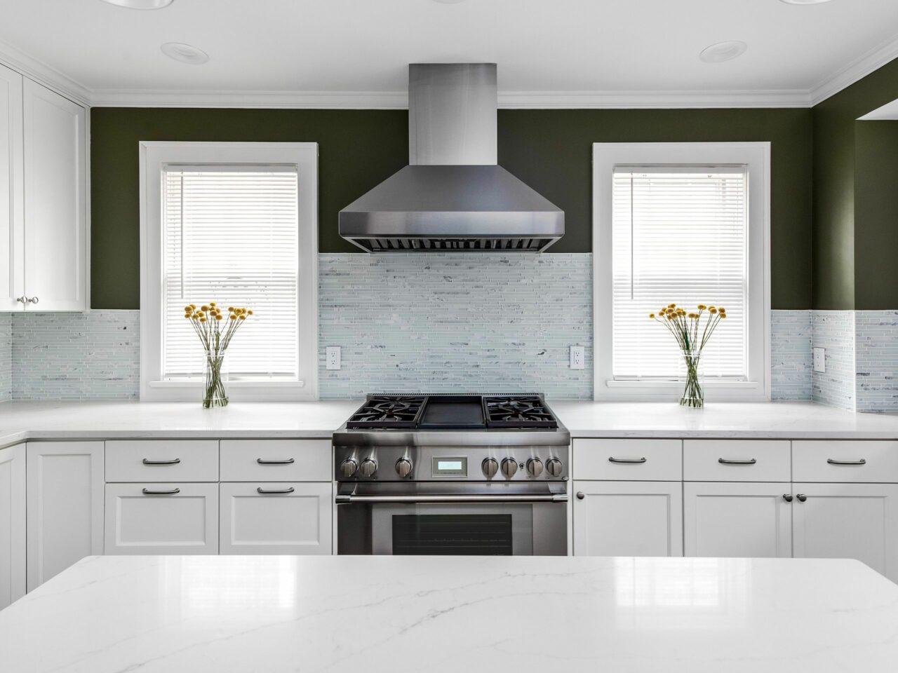 Sunny Tangletown Classic